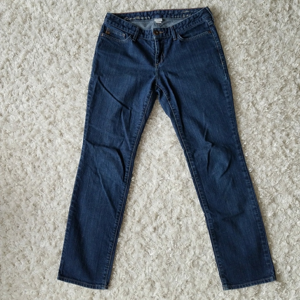 Slim straight Eddie Bauer women's jeans